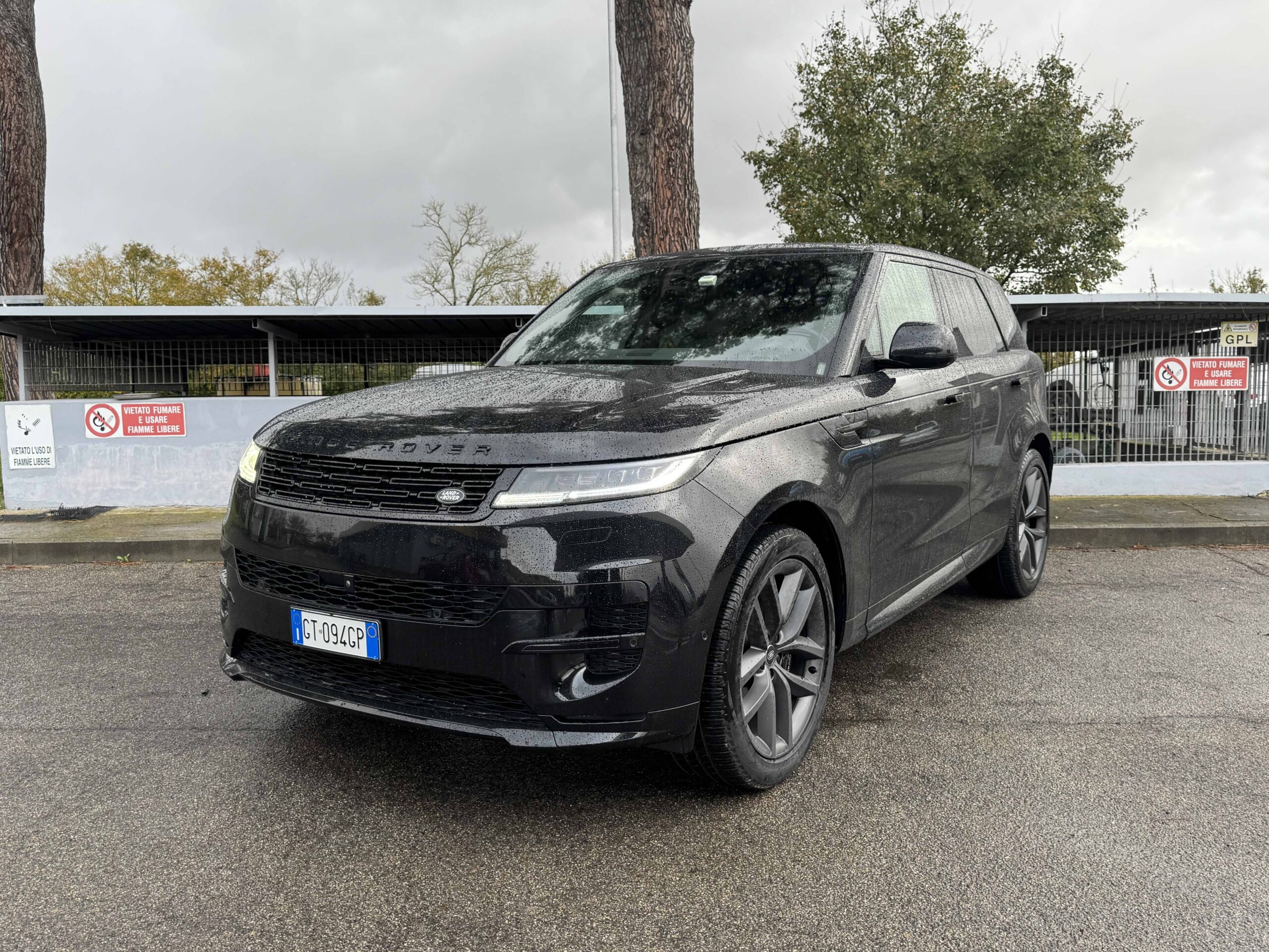 SUV